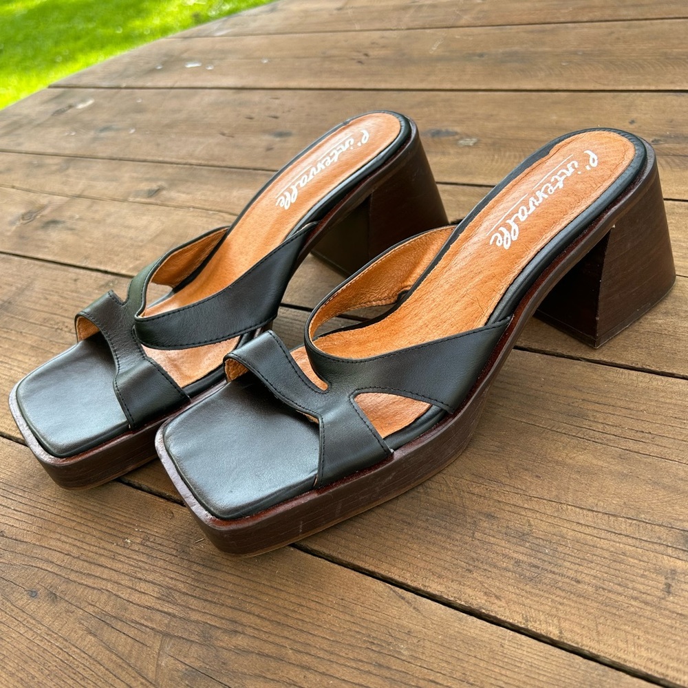 L'INTERVALLE Black Leather Platform Slide Heels